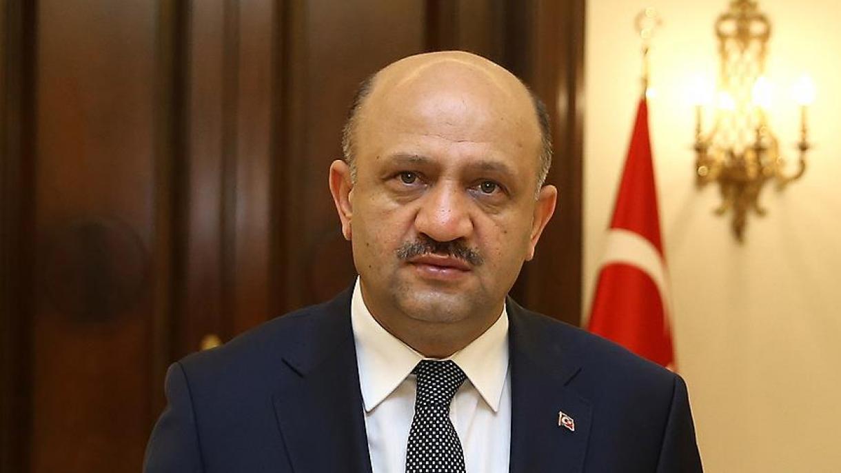 Την πιθανή επιχείρηση στη Ράκα συζήτησαν οι υπουργοί Άμυνας της Τουρκίας και ΗΠΑ