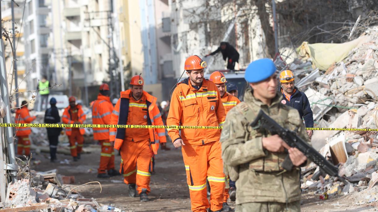 土耳其马拉提亚昨天发生5.6级余震 2人死亡 140人受伤