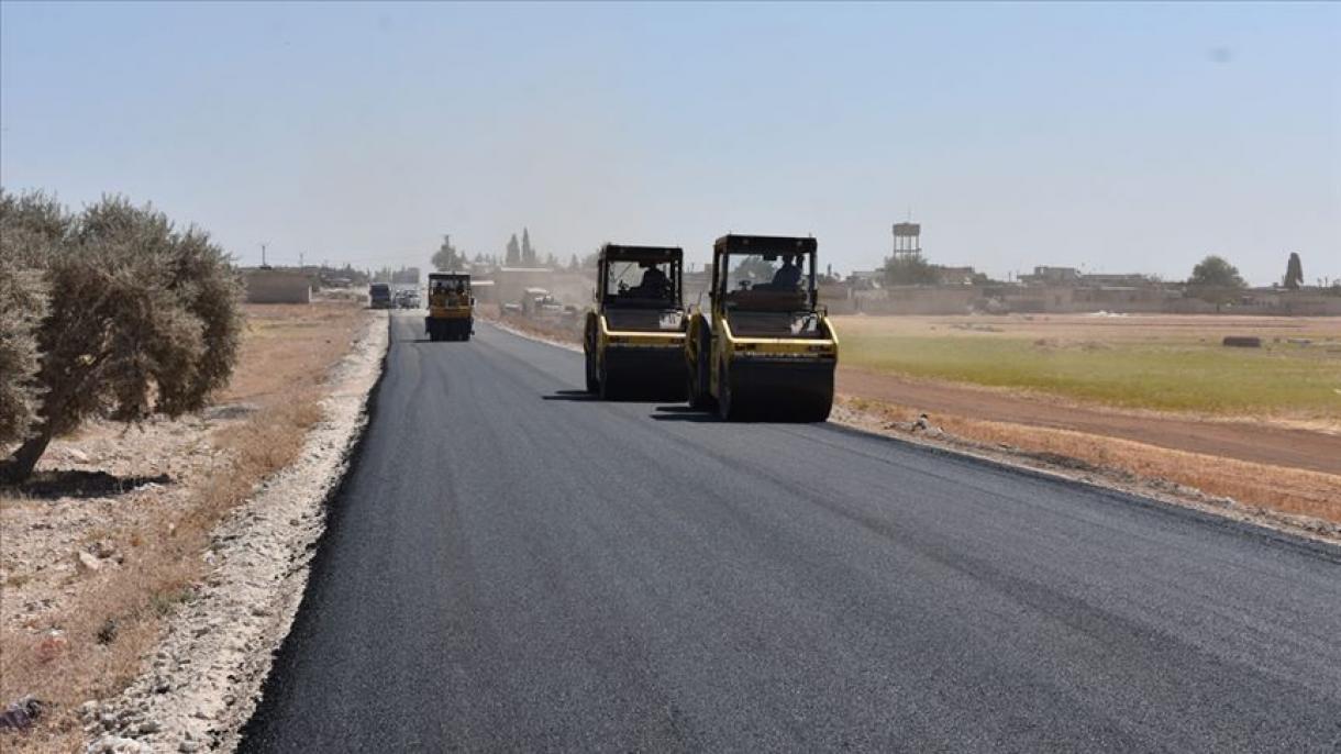 As estradas de Azaz são consertadas para a transição do Exército Livre da Síria