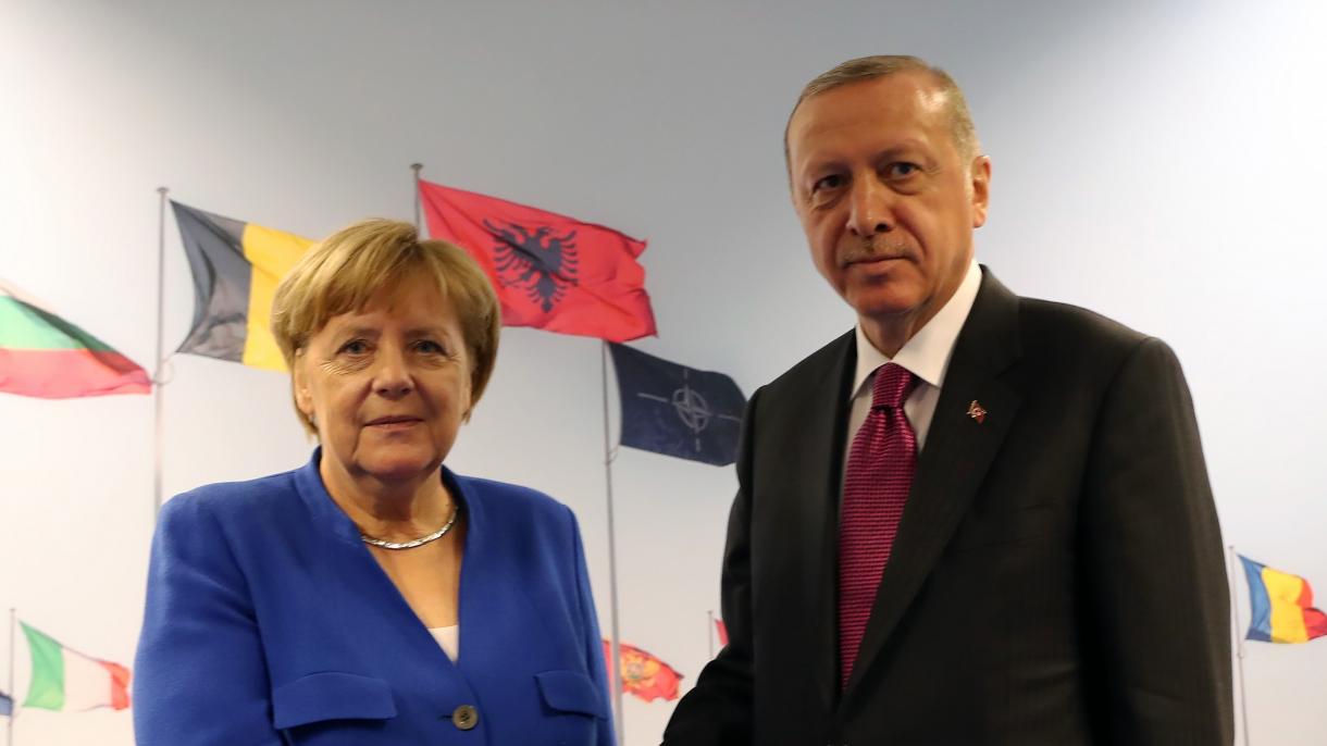 Erdogan si incontra con Merkel a Bruxelles