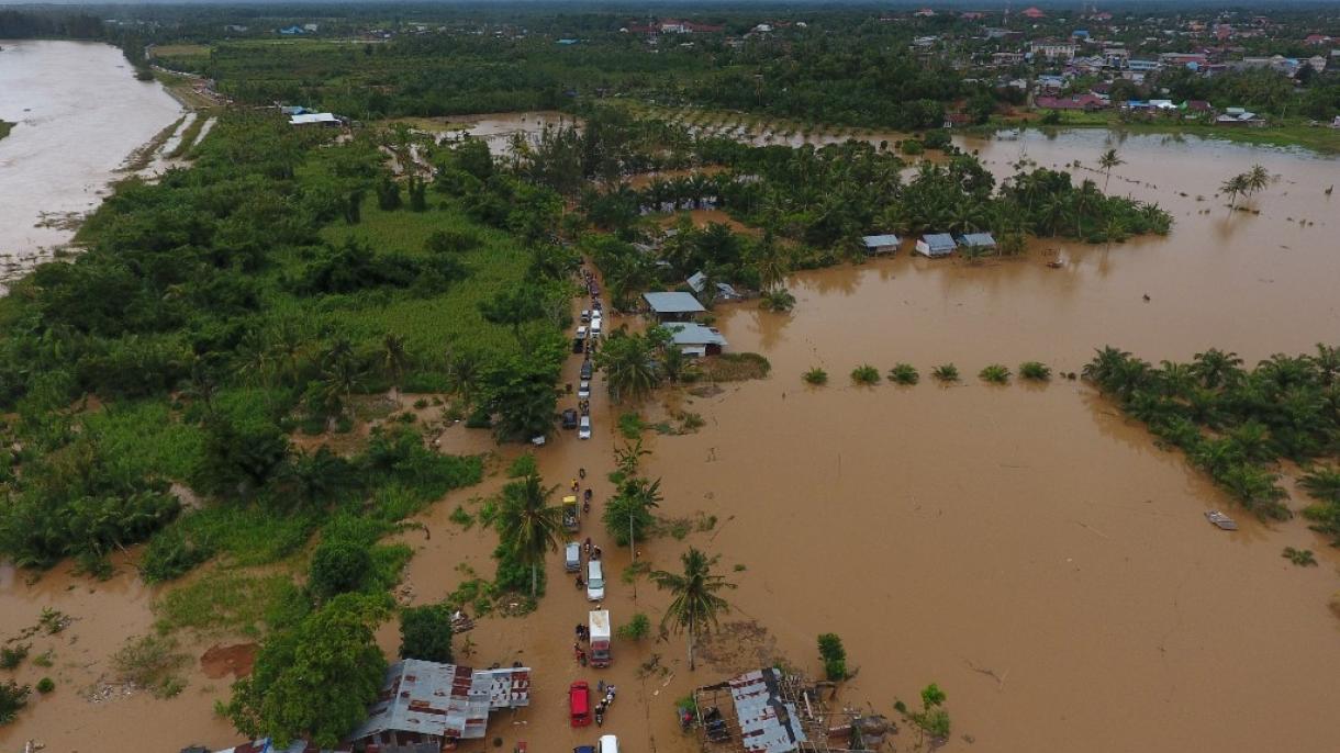 印尼发生洪水 致6人死亡