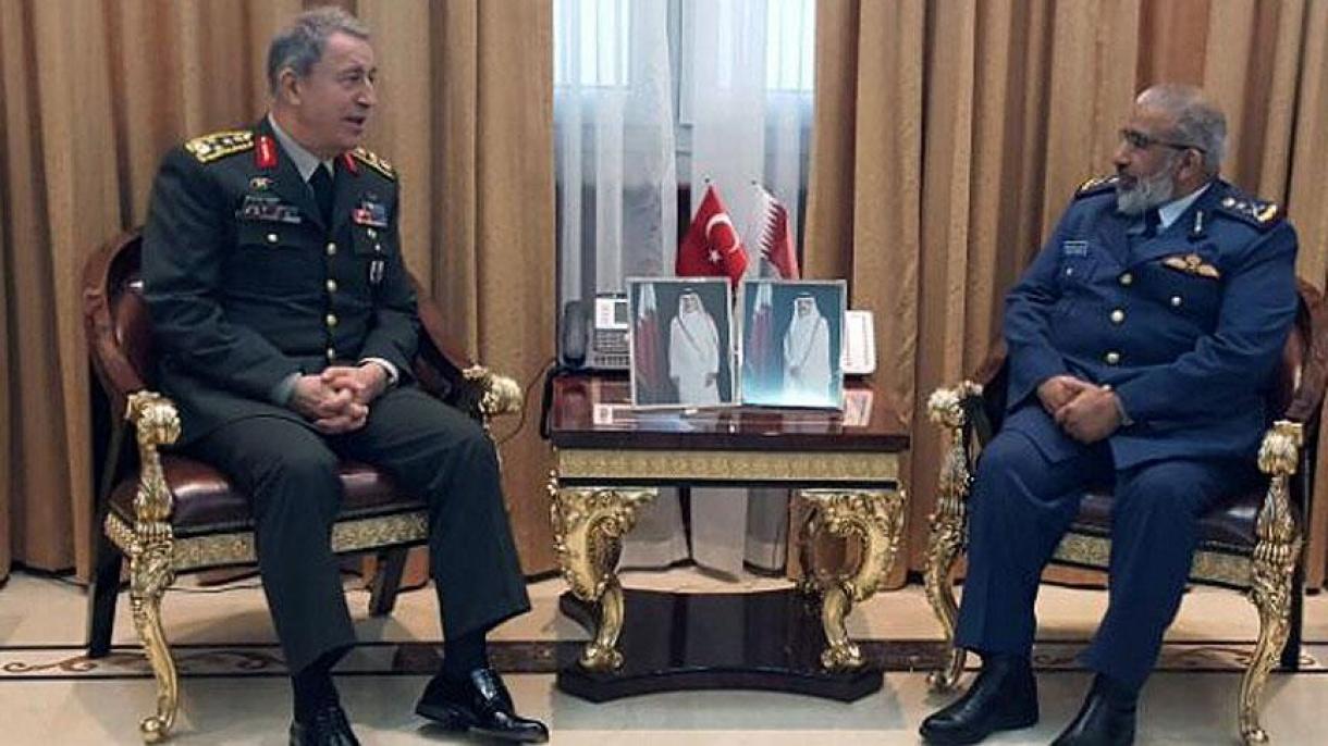 دیدار فرمانده ارتش ترکیه با همتای قطری خود در دوحه