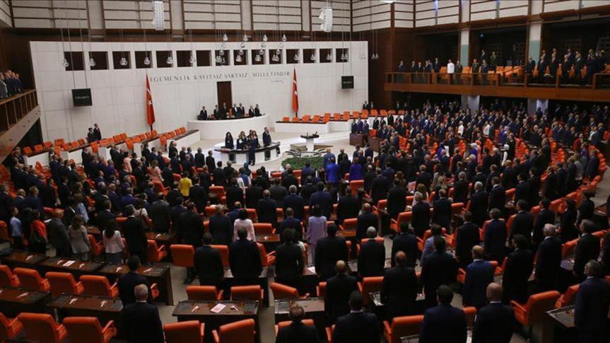 Hoje começa o 27º período na Grande Assembléia Nacional da Turquia