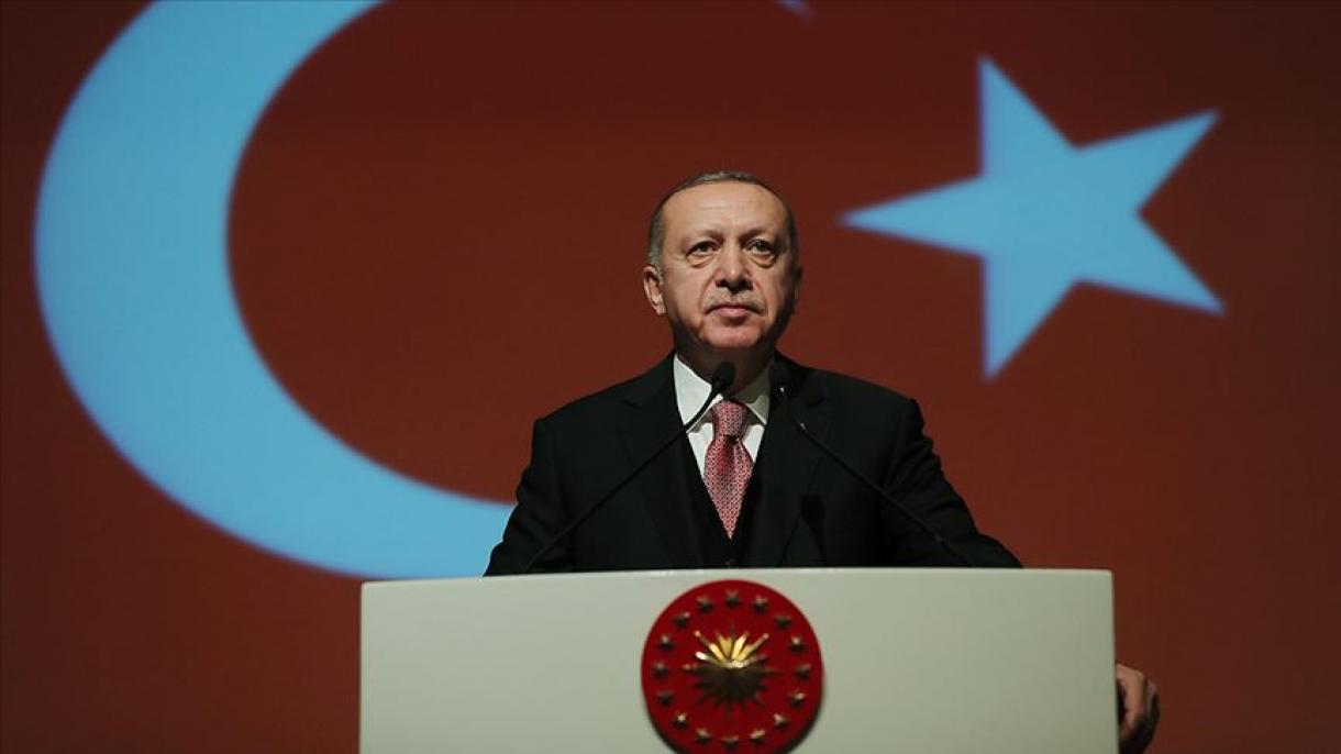 Prezident Erdogan Çanakgala ýeňişi we Şehitleri hatyralama güni mynasybetli ýüzlenme çap etdi
