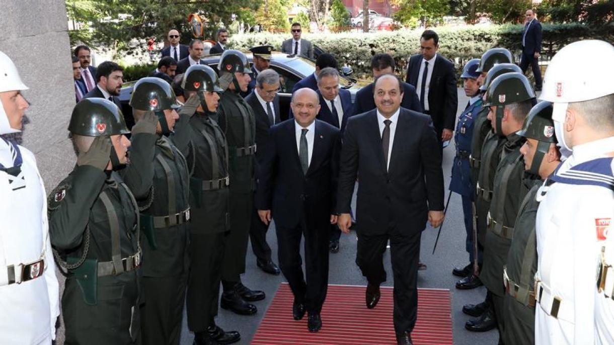 جزئیات دیدار وزرای دفاع ترکیه و قطر