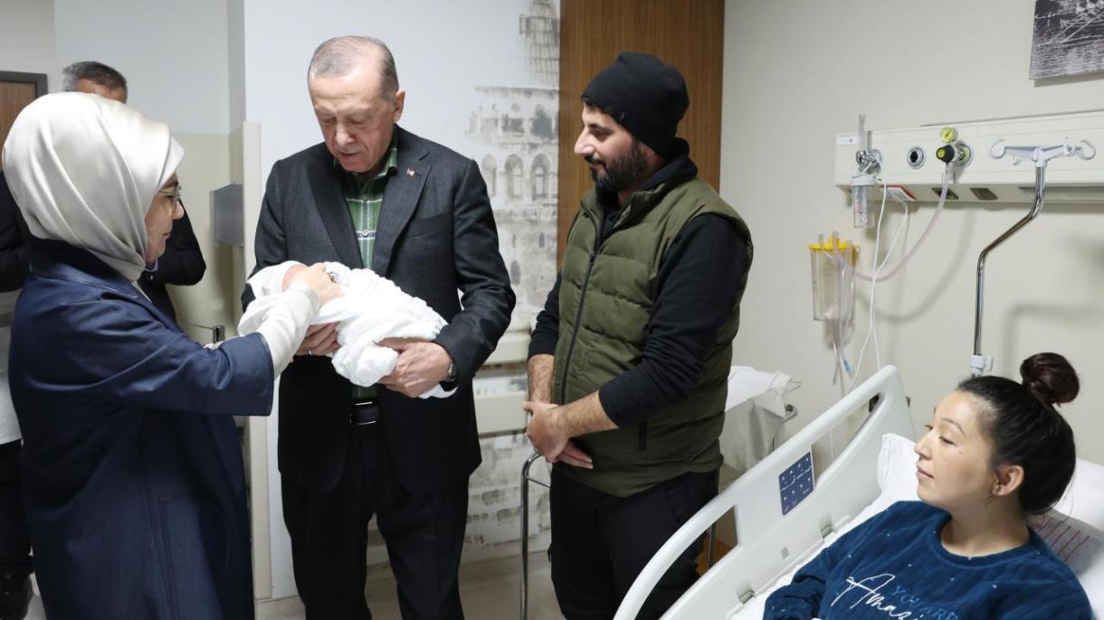 Erdoğan Depremzede Hastane ziyareti2.jpg