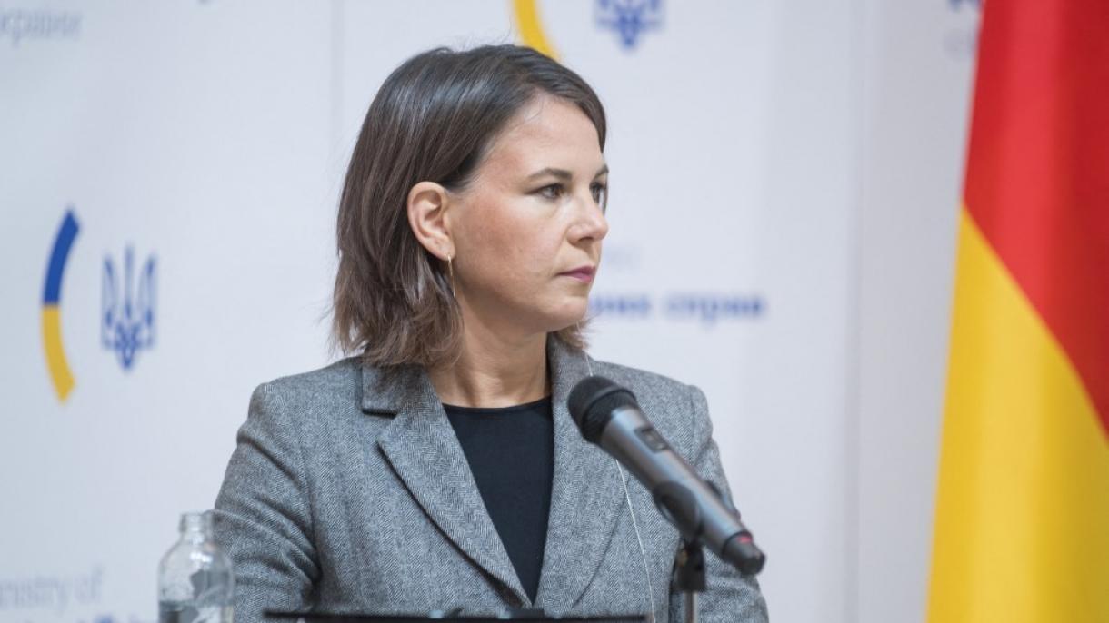 La ministra de Exteriores de Alemania expresa el apoyo de la UE a Ucrania