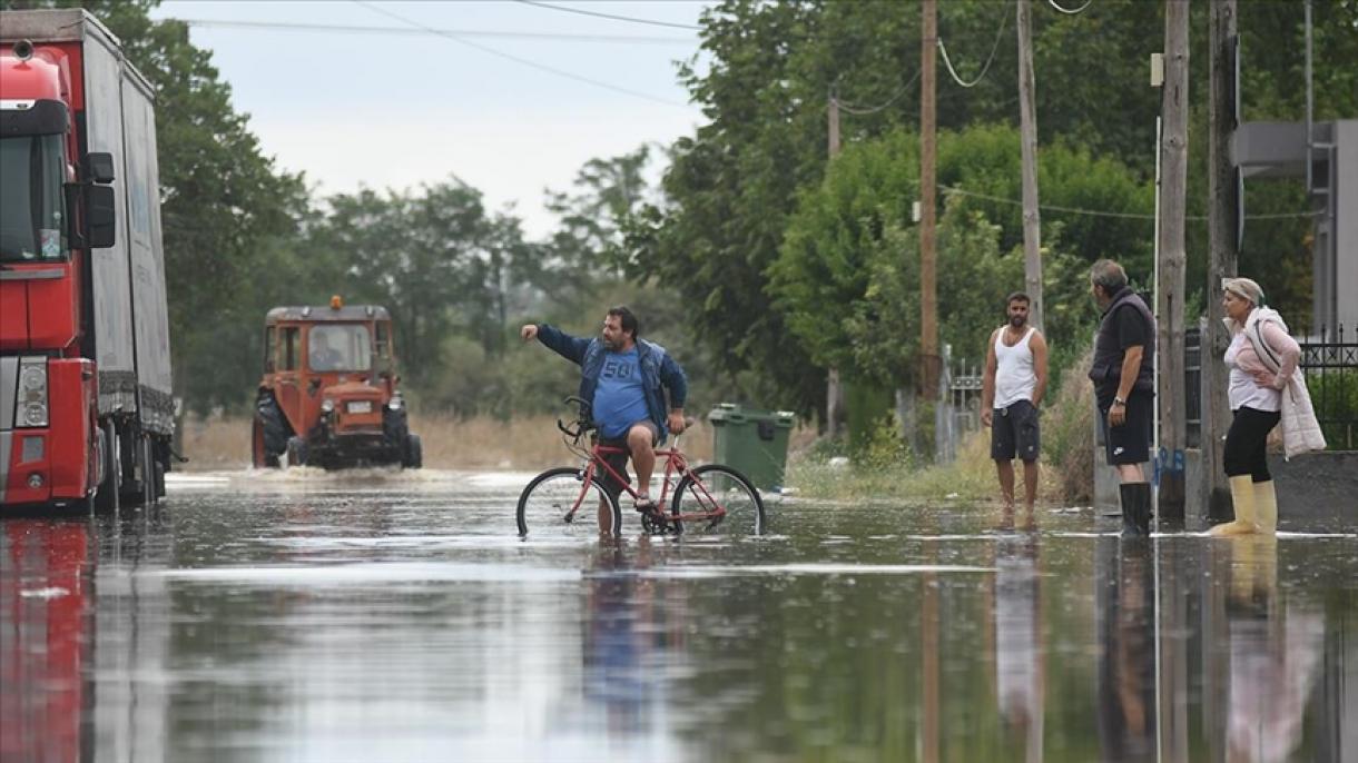 La población en Grecia se enfrenta a graves problemas de salud debido a las inundaciones