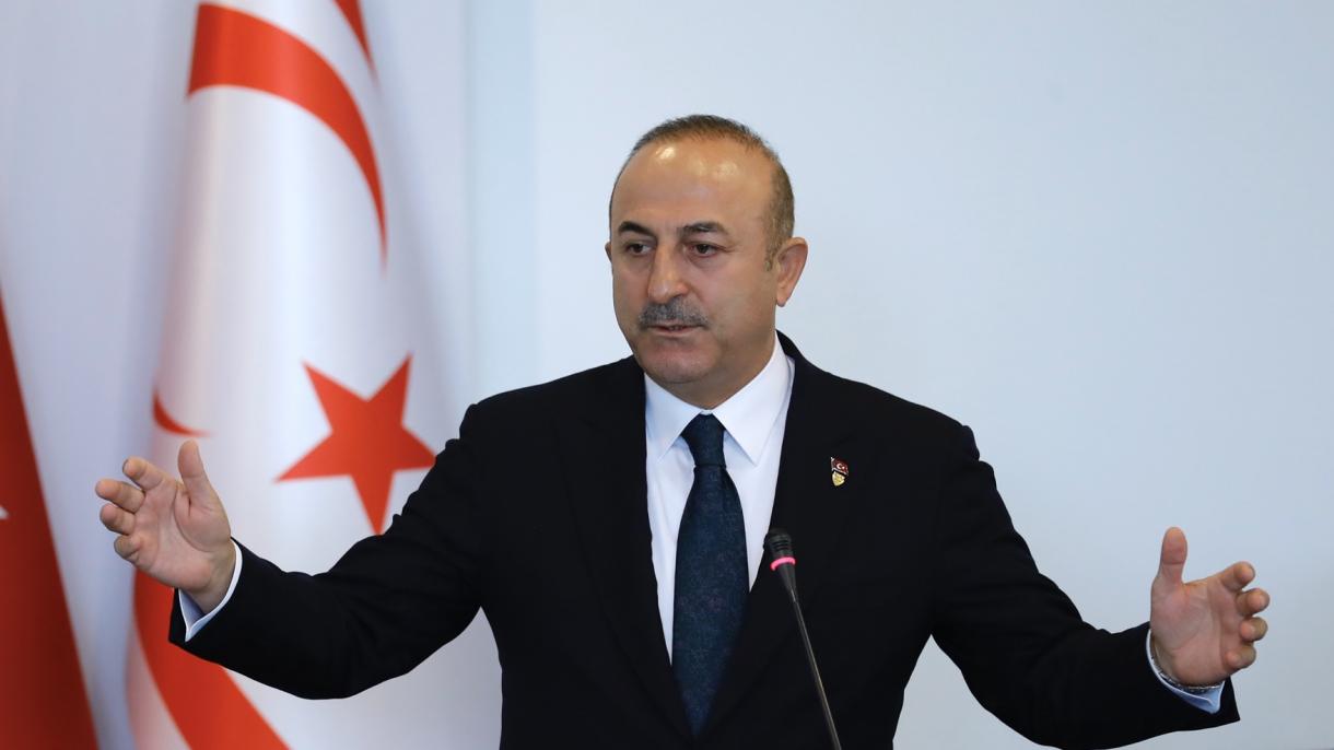 Çavuşoğlu: "Cualquier diplomático de Arabia Saudí puede ir a su país cuando desee"