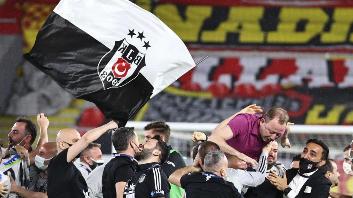 O Beşiktaş é o campeão da Super Liga da Turquia