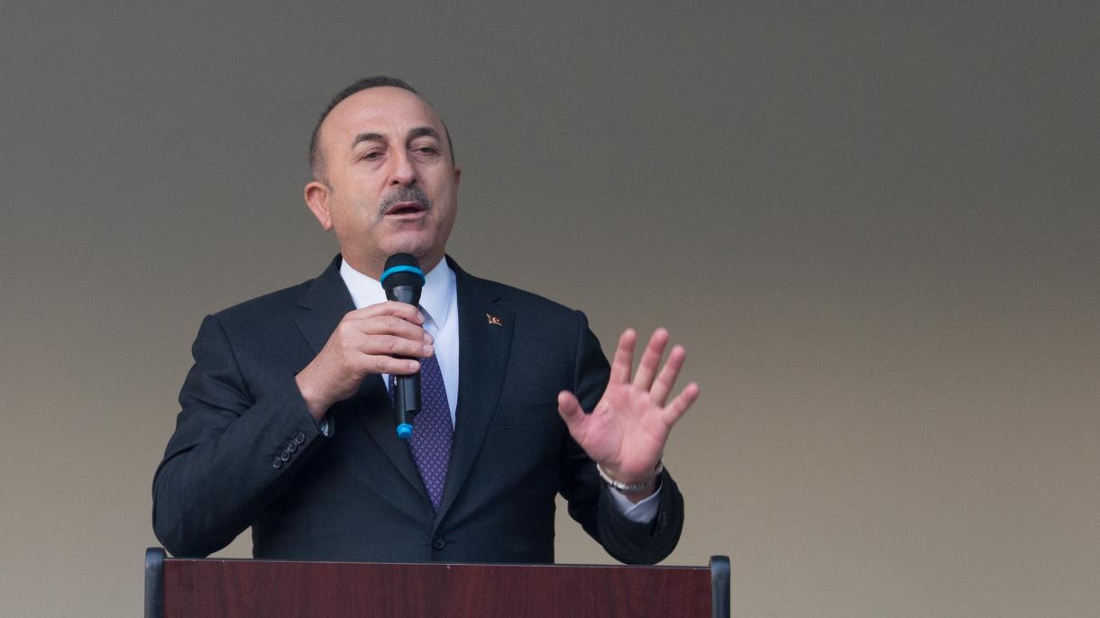 Çavuşoğlu: "Os EUA devem deixar claro em qual lado estão"