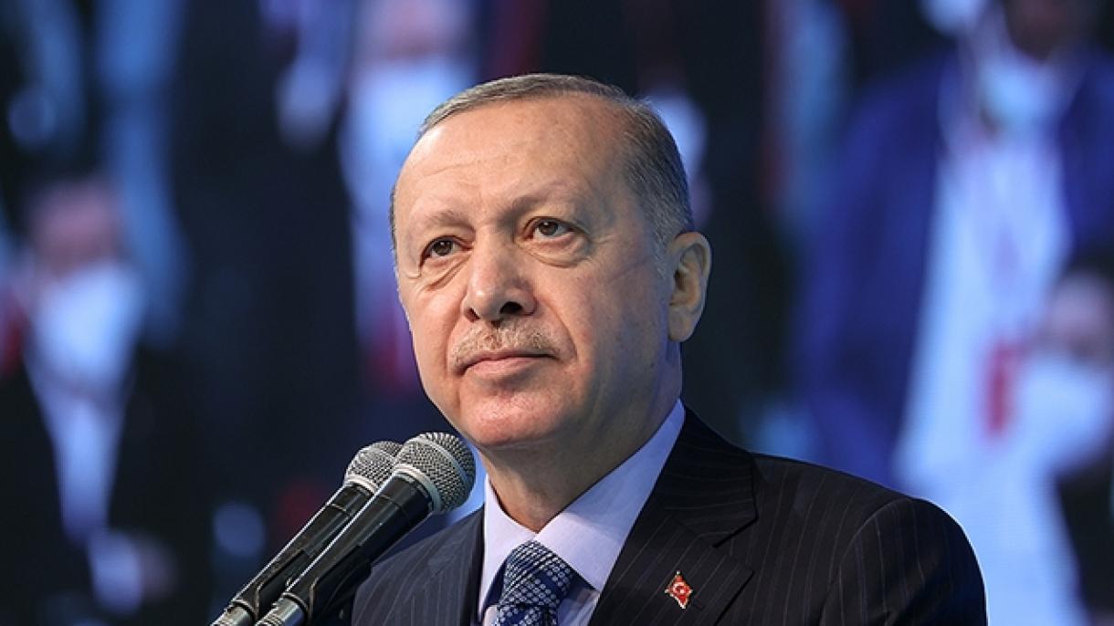 Prezident Erdogan "Adam hukuklary hereket meýilnamasyny" ertir aýan eder