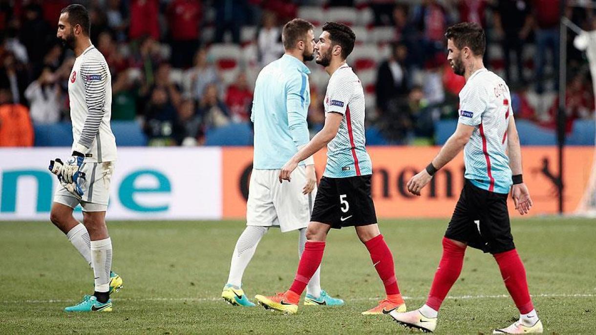 サッカー Uefa Euro 16 3 0でスペインに敗れグループ最下位に サッカー Uefa Euro 16 3 0でスペインに敗れグループ最下位に