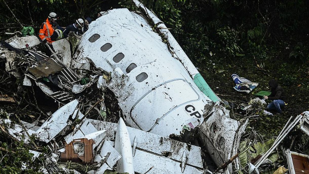 Piloto de avión de Chapecoense reportó falla eléctrica y escasez de combustible