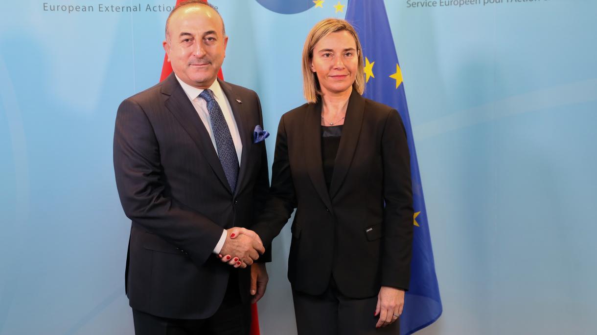 Mövlud Çavuşoğlu Brüsseldə Federica Mogherini ilə görüşdü