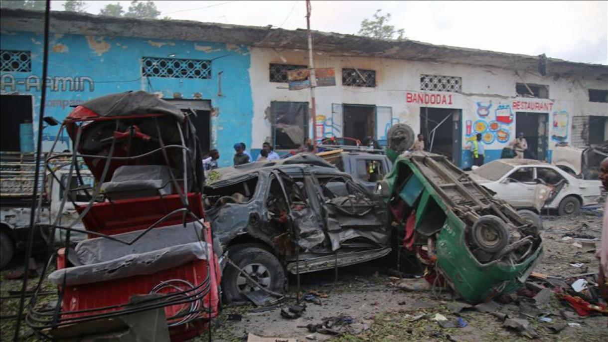 Ataque suicida contra um hotel na Somália