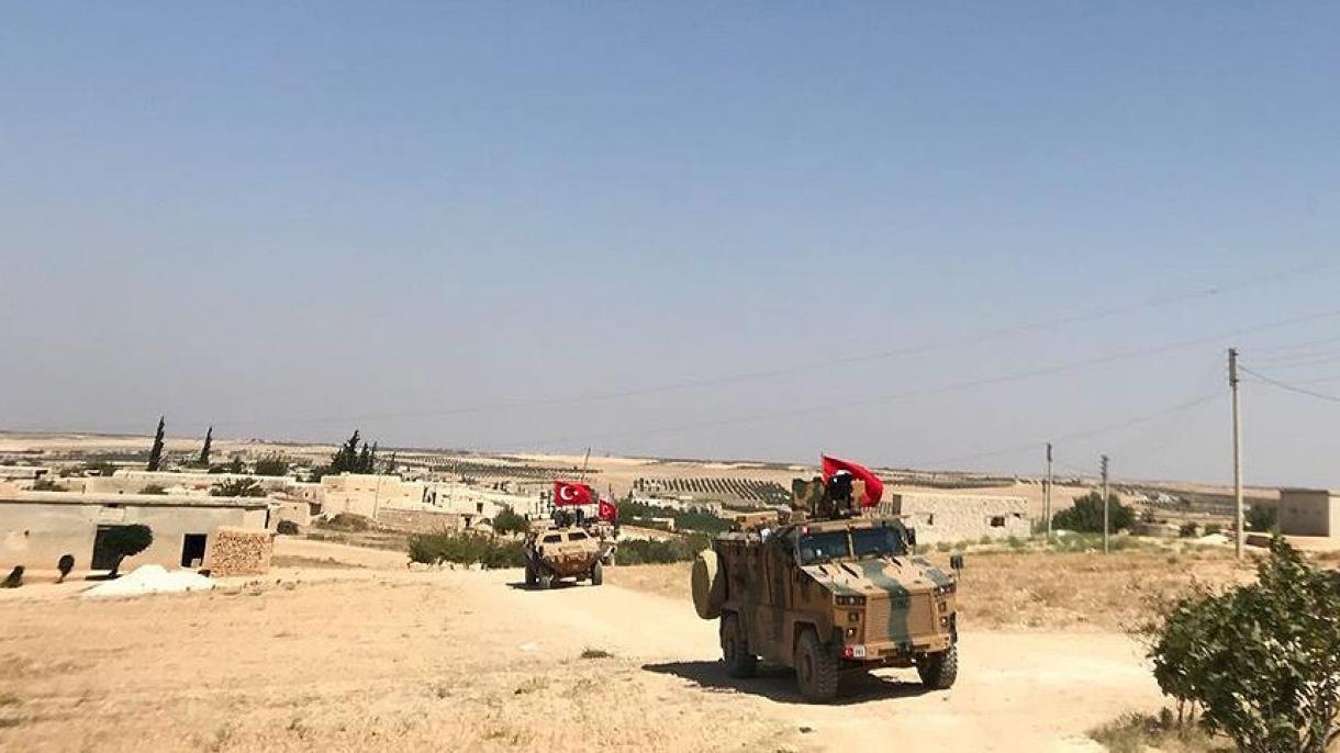 土耳其与美国在叙利亚曼比季开始首次联合巡逻