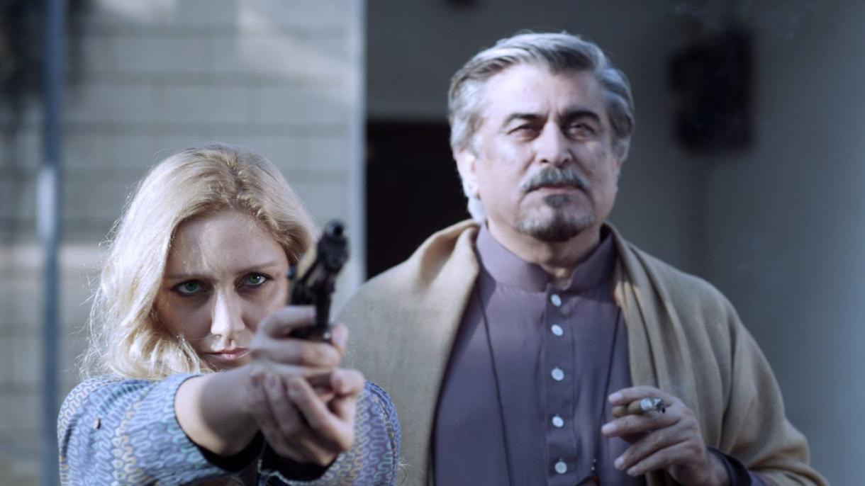 Török színésznő játszik a pakisztáni filmben