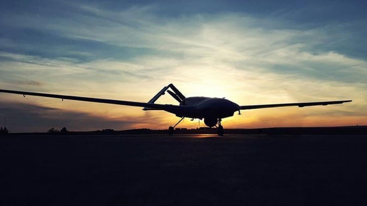 无人机在伊拉克击毙三名乘滑翔伞逃跑的恐怖分子