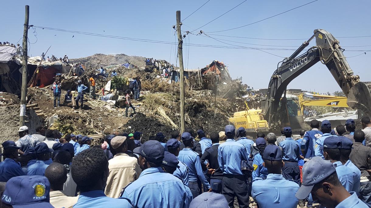 دهها تن در اثر ریزش زباله در اتیوپیا جان باختند