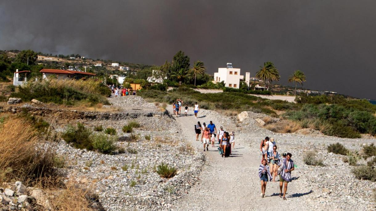 Rodos Yunanistan Yangın1.jpg