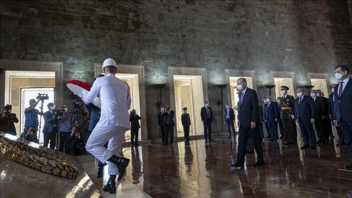 ترکی بھر میں یومِ فتح کی 99 ویں سالگرہ دھوم دھام سے منائی جا رہی ہے