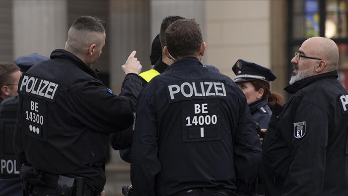 Нападенията срещу бежанци в Германия почти се удвоили