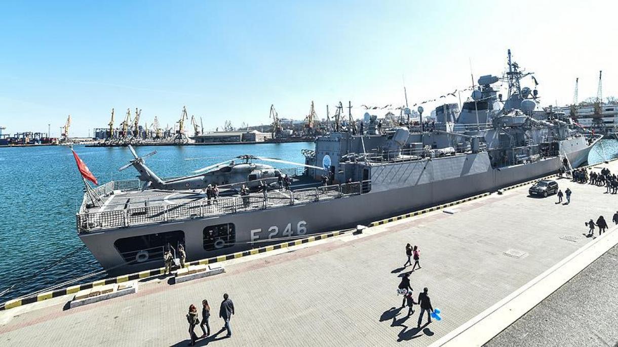 土耳其战舰在蓝色家园军演范围内停靠在乌克兰港口