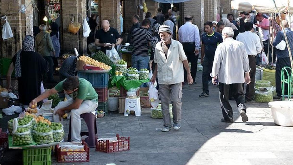 La inflación oficial de Irán desciende al 42% en los últimos 12 meses