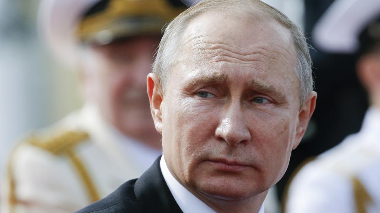 Putin considera se candidatar nas eleições presidenciais de 2018