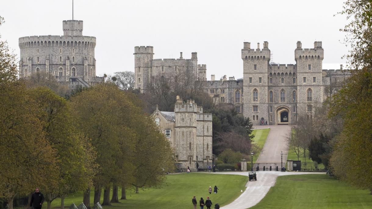 ملکہ برطانیہ کے شاہی گھر میں مسلح شخص گھس گیا