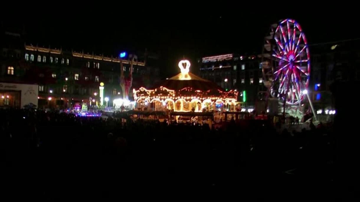 México ilumina su Navidad con una gran feria en la Plaza del Zócalo