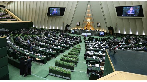 İran parlamentinə seçilən 220 deputatdan cəmi 12-si qadındır