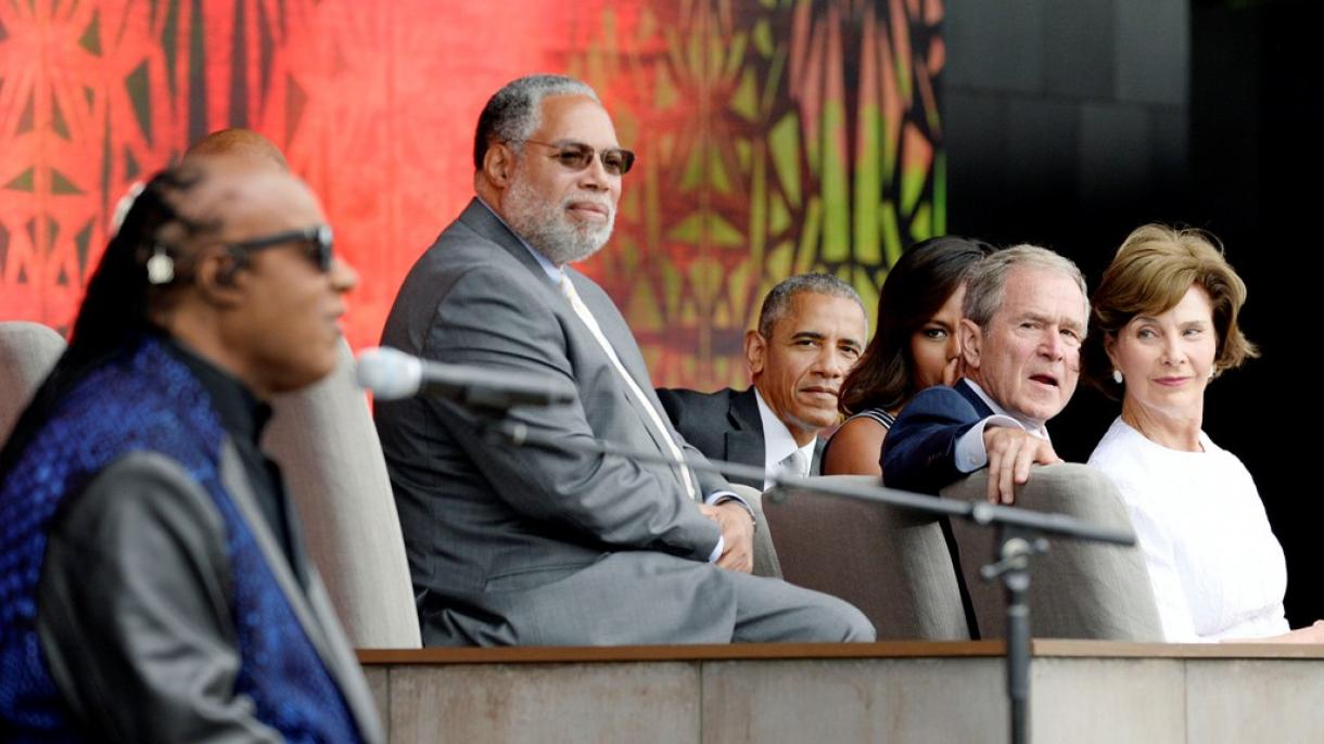 Barack Obama megnyitotta az afroamerikai múzeumot