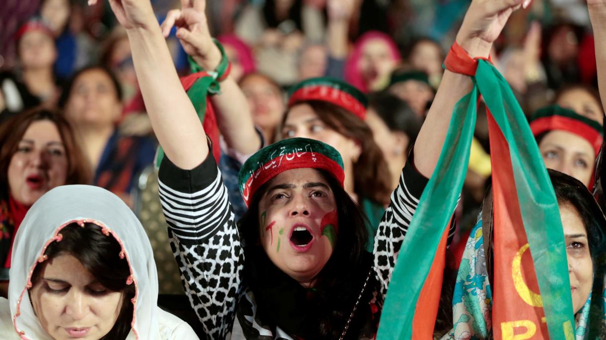 پاکستان ده سیاسی حزبلر سیلاو نتیجه لریگه ناراضیلیک بیلدیرماقده
