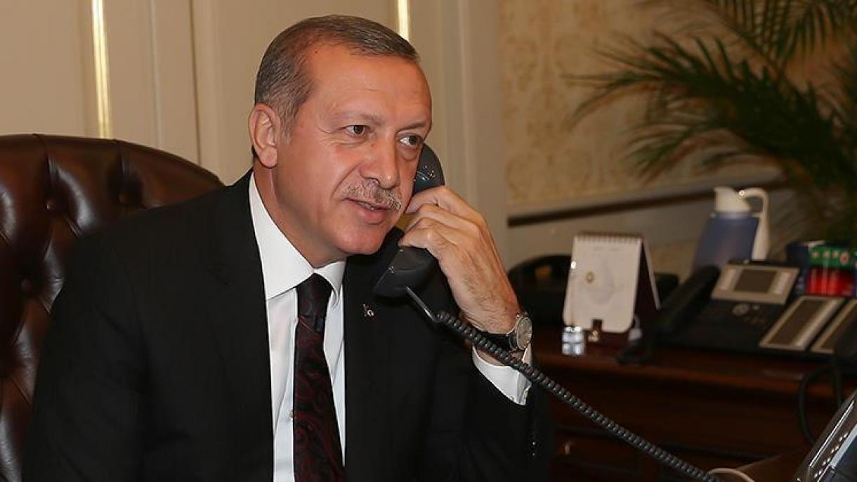 Erdogan Berdimuhamedow bilen telefon arkaly söhbetdeş boldy