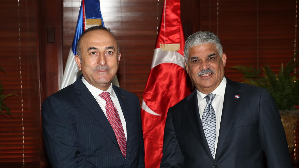 سفر وزیر امور خارجه ترکیه به جمهوری دومینیک