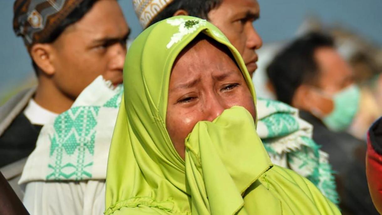 Indonésia confirma a recuperação de uma caixa preta do avião acidentado