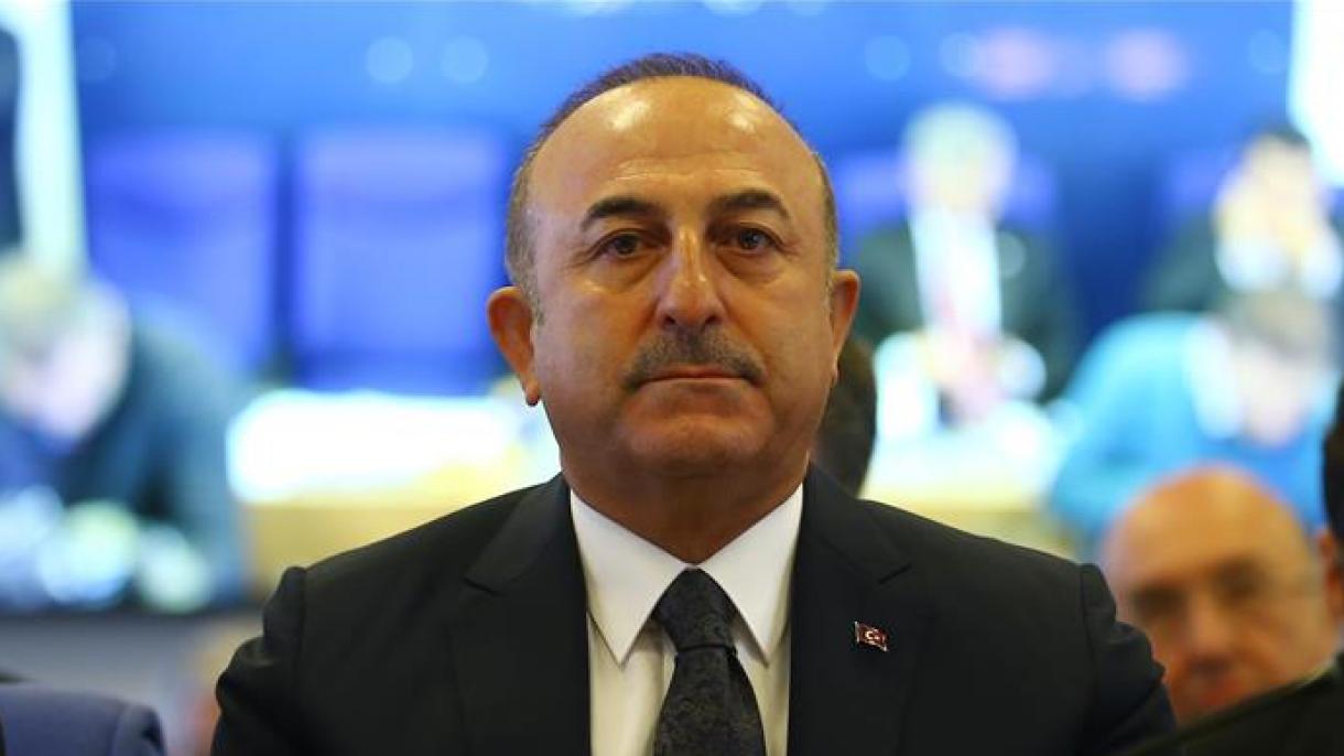 Çavuşoğlu: "Az amerikaiak Szíriában együttműködnek az YPG-vel"