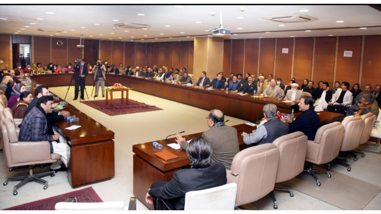 وزیراعظم عمران خان کی قیادت میں پاکستان تحریک انصاف کی سنٹرل ایگزیکٹو کمیٹی کا اہم ترین اجلاس