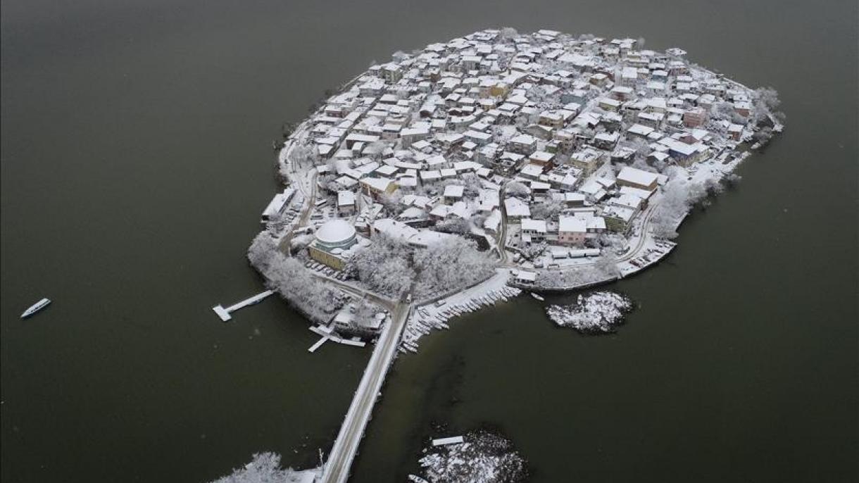 Gölyazı: "Piccola Venezia" della Turchia,offre magnificio panorama sotto la neve