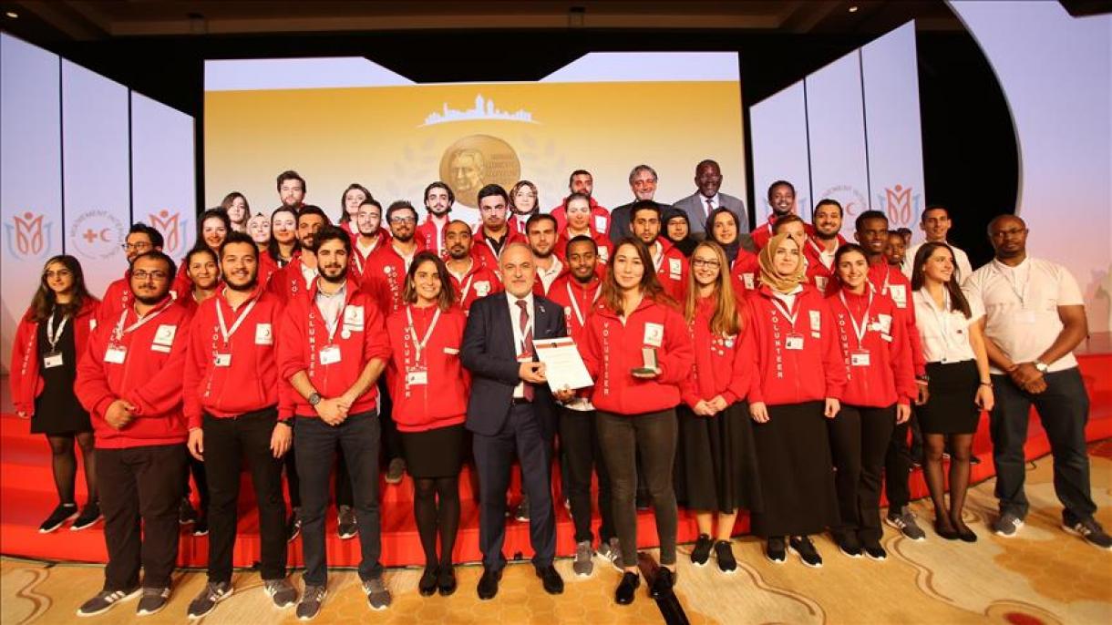 اهدای جایزه «هنری دویسون» به هلال احمر ترکیه