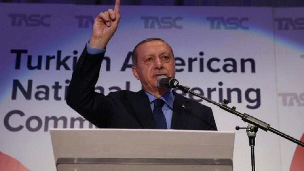 اردوغان : هیڅوک ددې حق نلري چې ترهګر کلمې سره څنګ په څنګ د اسلام کلمه وکاروي