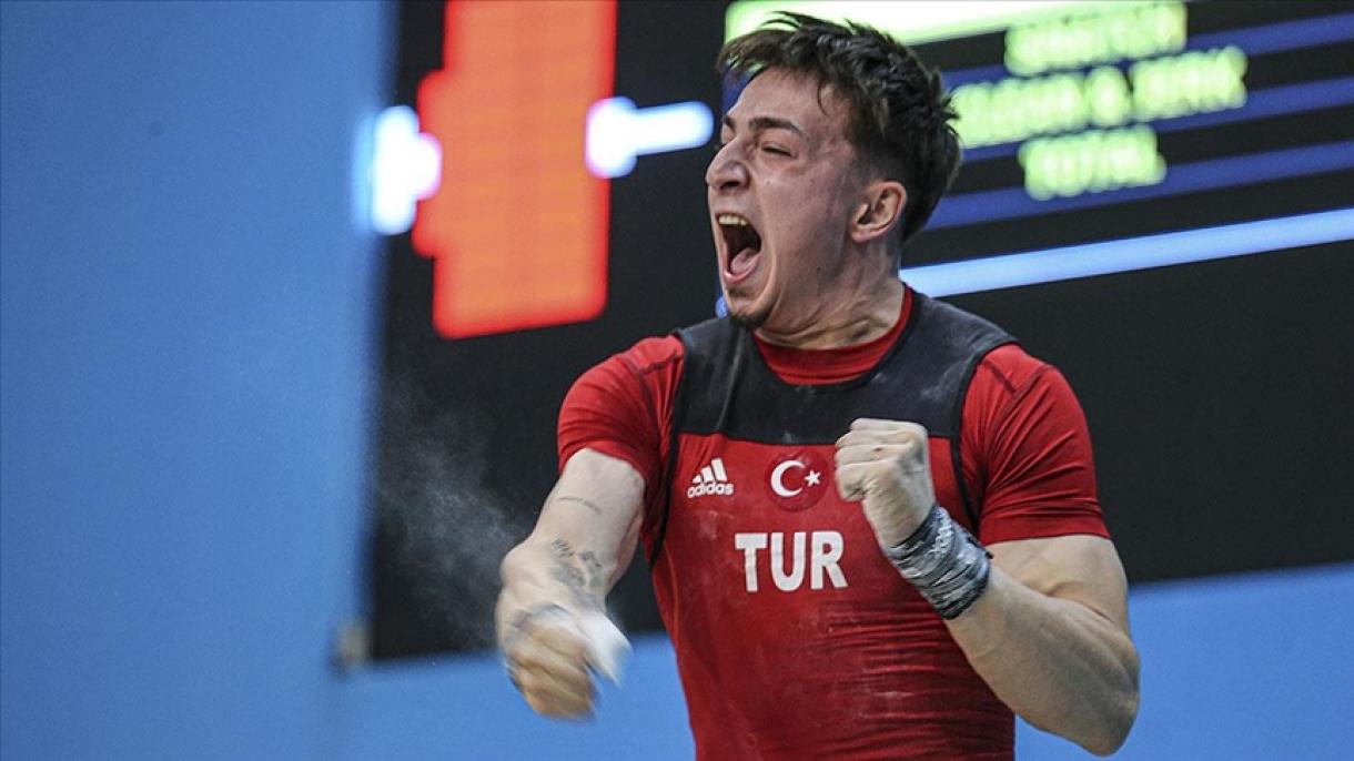 Türkiýe Ýewropa Ştanga Çempionadynda Ýene-de Bir Altyn Medal Aldy