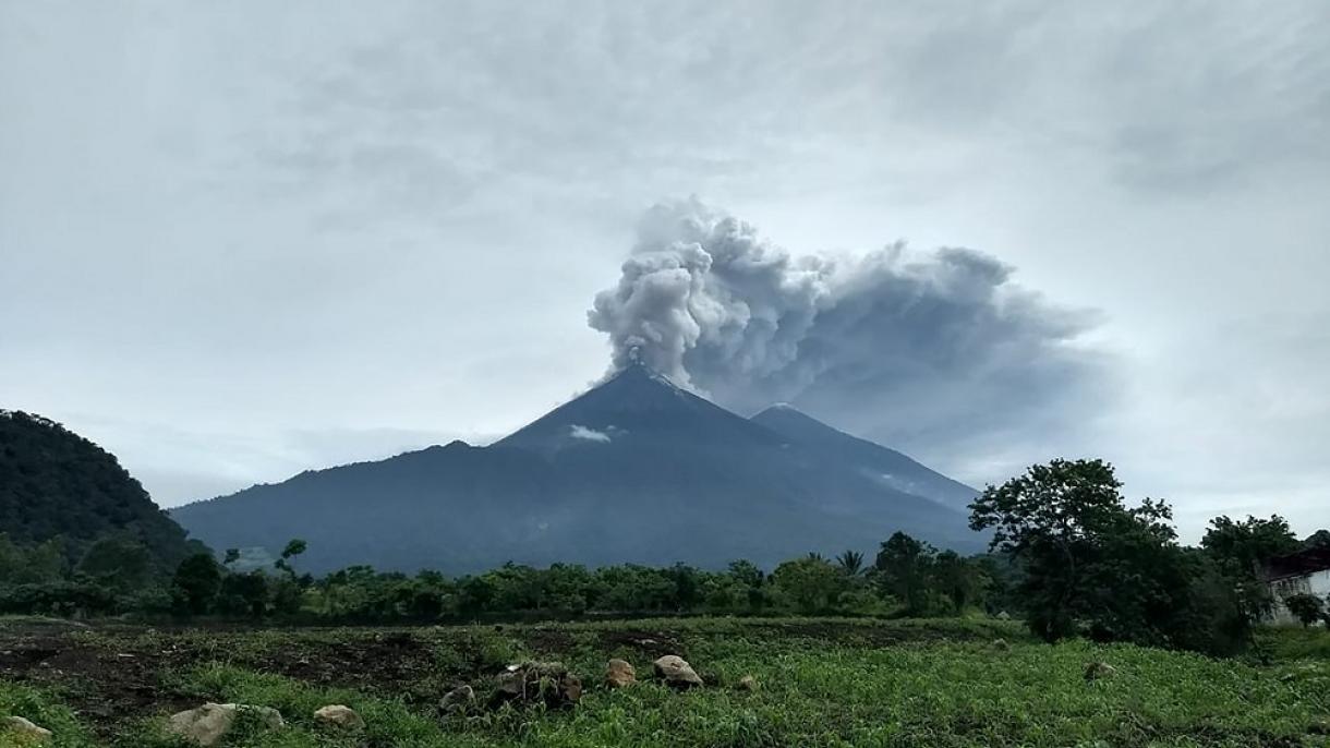 Congreso de Guatemala ratifica paga mensual para afectados por la erupción