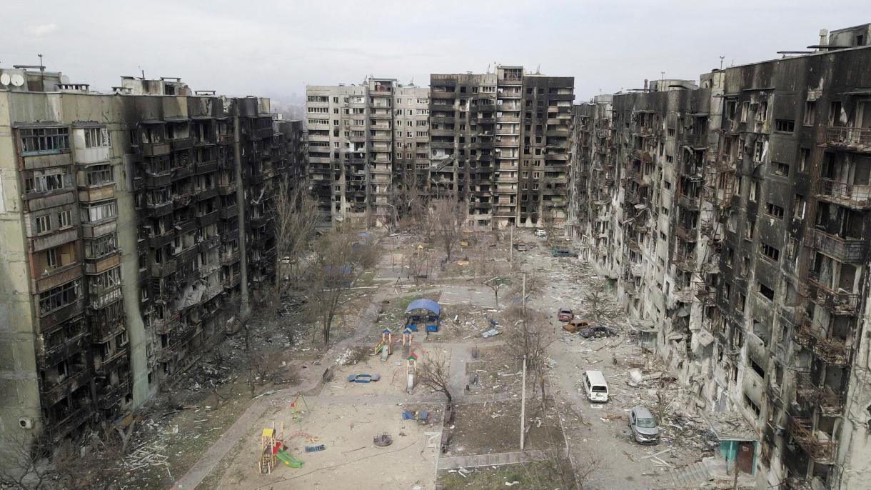 Közel 5 ezer személy halt meg Mariupolban