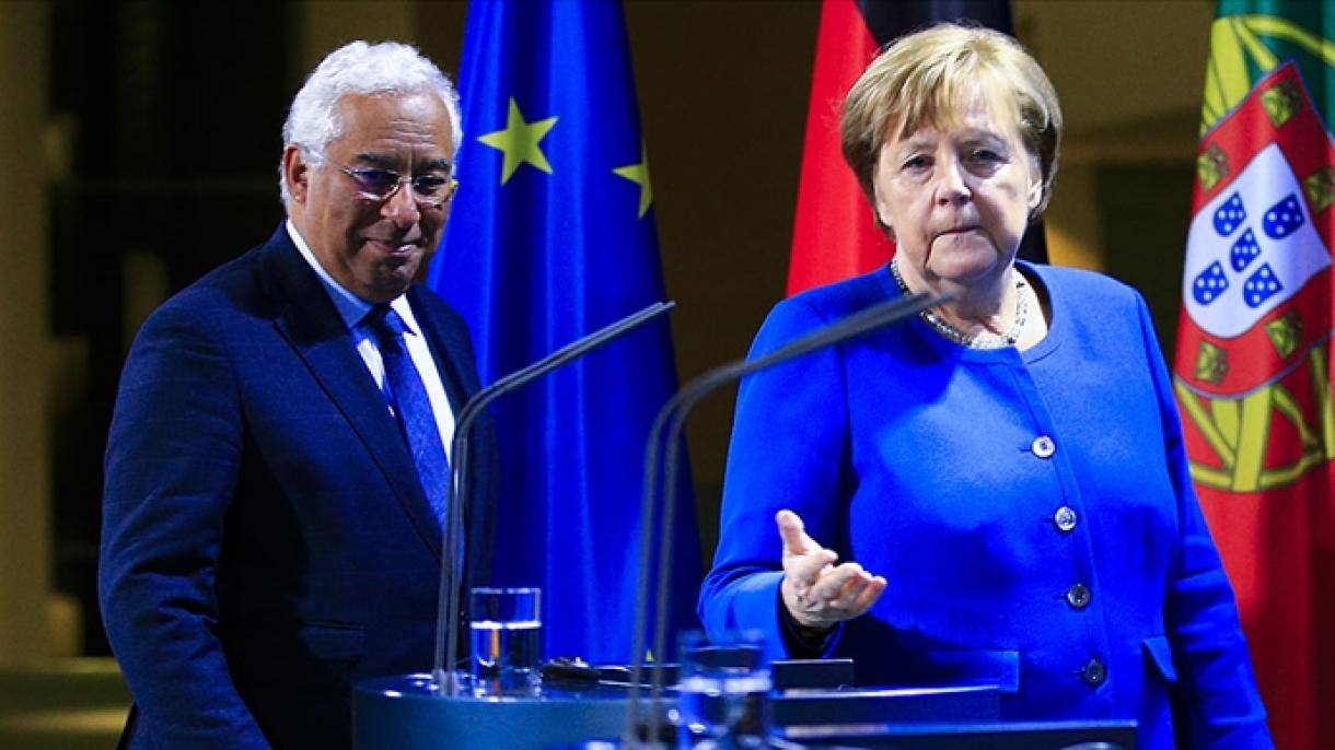 Merkel entrega a presidência da UE a Portugal