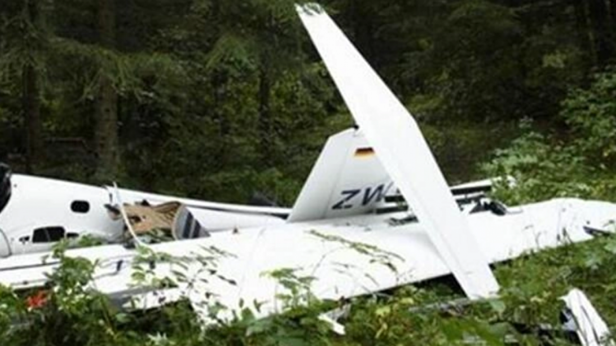سقوط هواپیمای در فرانسه 4 کشته بر جای گذاشت