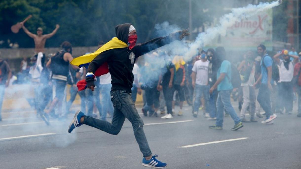 Al menos 10 personas mueren en el oeste de Caracas al participar en saqueos