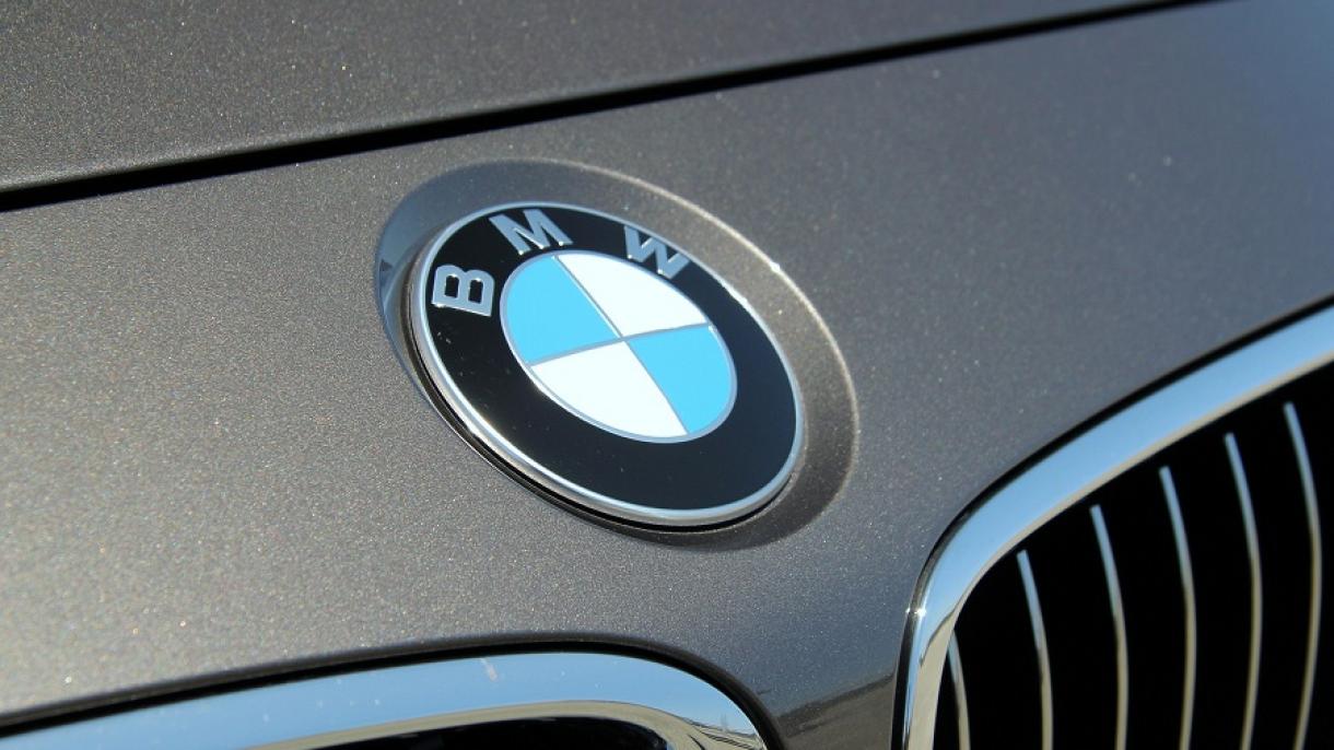 BMW سی و سه هزار و ششصد دستگاه خود را از ترافیک منع کرد